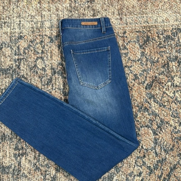 Soft Surroundings medium wash high rise skinny jeans